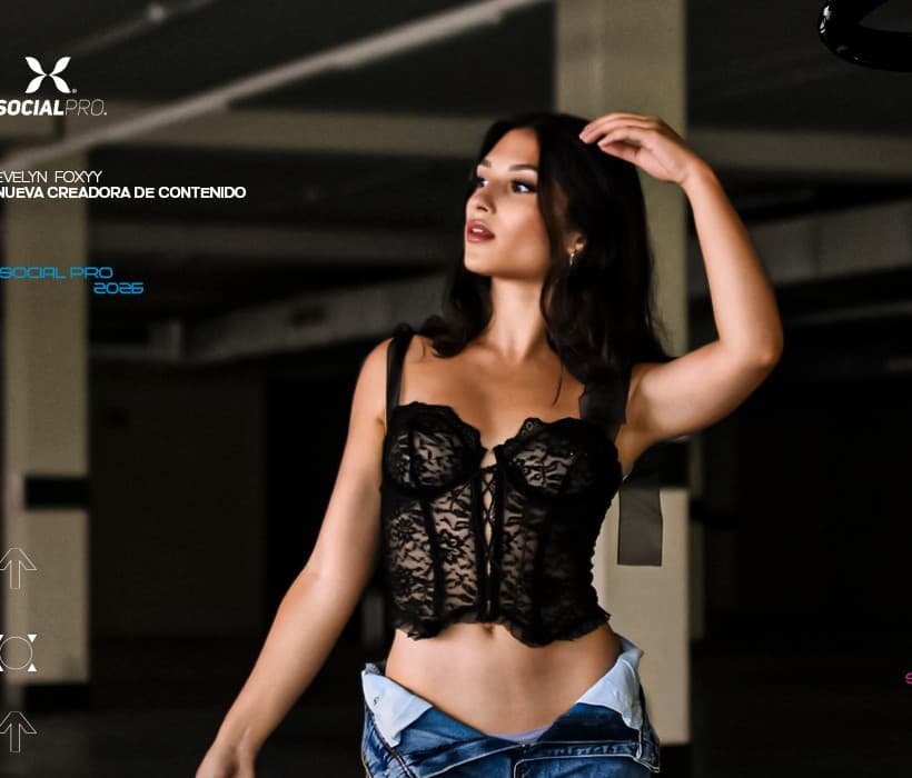 EVELYN FOXYY, streamer de Twitch, ES, 2.8K seguidores